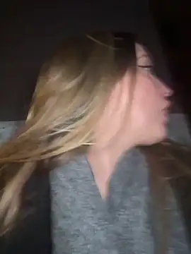 Snapshot of LiliMorganxxx chatting on 11/12/25, 09:14 LiliMorganxxx online show from 11/12/25, 09:14