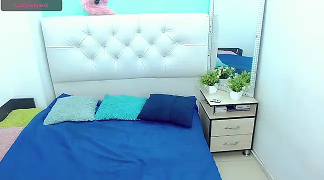 Snapshot of kinverly_sexyx chatting on 01/24/25, 06:35 kinverly sexyx online show from 01/24/25, 06:35