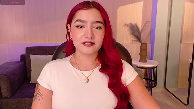 ViolettCastel online show from 11/03/25, 07:37