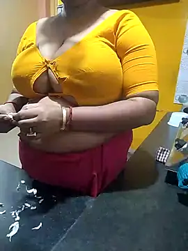 Snapshot of ANUBHABI chatting on 01/04/25, 12:59 ANUBHABI online show from 01/04/25, 12:59