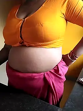 Snapshot of ANUBHABI chatting on 01/08/25, 02:25 ANUBHABI online show from 01/08/25, 02:25