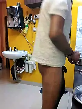 Snapshot of ANUBHABI chatting on 01/26/25, 12:05 ANUBHABI online show from 01/26/25, 12:05