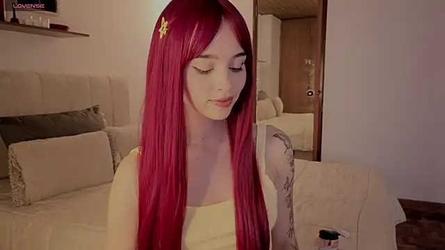 Roxxy mora online show from 10/06/25, 09:23