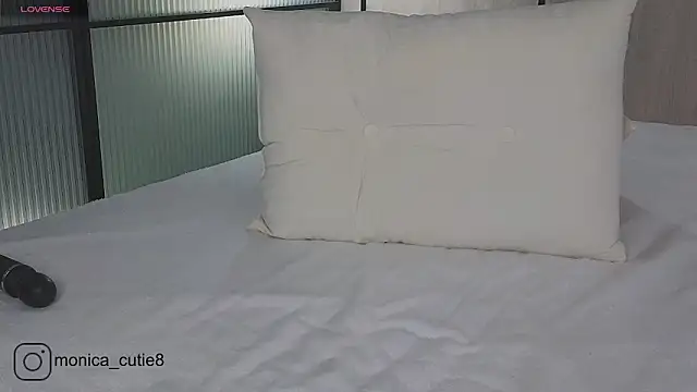 Snapshot of Monikacutie chatting on 02/28/25, 07:26 Monikacutie online show from 02/28/25, 07:26