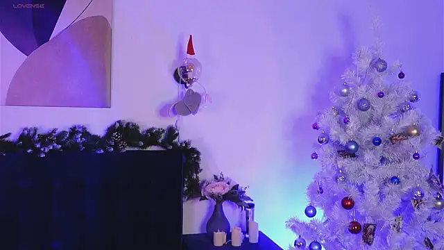 Snapshot of MrsPrude chatting on 12/13/24, 08:41 MrsPrude online show from 12/13/24, 08:41