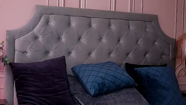 Snapshot of LucyAddison chatting on 02/08/25, 10:39 LucyAddison online show from 02/08/25, 10:39
