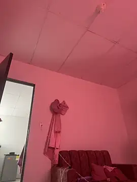 peiton steele7 online show from 10/24/25, 03:30