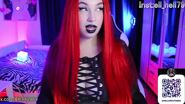 Snapshot of Kitty_goth chatting on 09/22/25, 08:44 Kitty goth online show from 09/22/25, 08:44