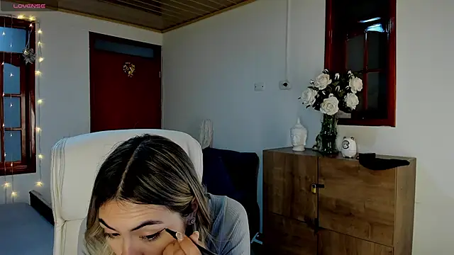 Nathaly-sky online show from 01/20/25, 10:40