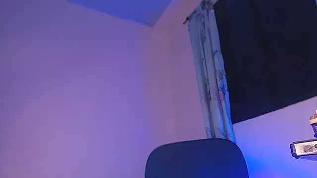 Snapshot of Ahlya chatting on 10/08/25, 12:30 Ahlya online show from 10/08/25, 12:30