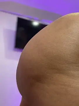 ANA CARTER online show from 10/22/25, 12:55