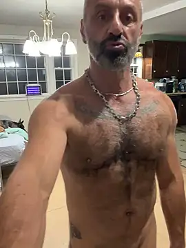 Snapshot of DaddySnowXX chatting on 09/25/25, 02:15 DaddySnowXX online show from 09/25/25, 02:15