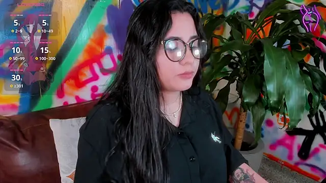 Liana Bernocchi online show from 10/29/25, 10:00