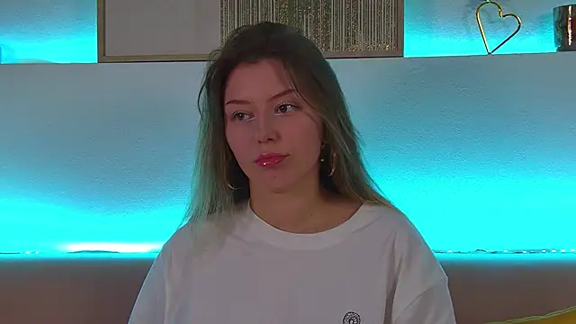 LiliaBianka online show from 03/18/25, 03:53