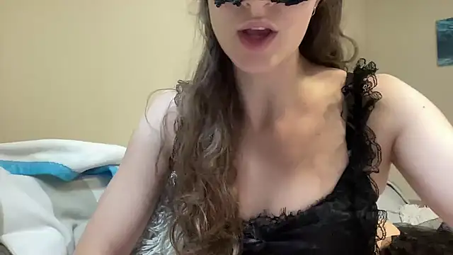 lexihot0000 online show from 09/26/25, 04:22