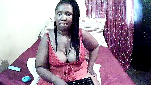 Snapshot of Pinkpussyxx chatting on 01/16/25, 10:53 Pinkpussyxx online show from 01/16/25, 10:53