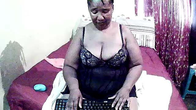 Snapshot of Pinkpussyxx chatting on 01/28/25, 08:47 Pinkpussyxx online show from 01/28/25, 08:47