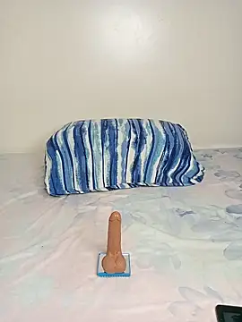 Snapshot of Reecekay chatting on 03/19/25, 11:57 Reecekay online show from 03/19/25, 11:57