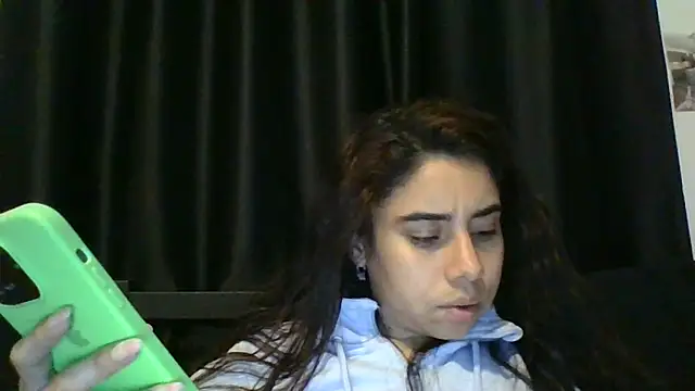 catrinasexy19 online show from 03/18/25, 10:48