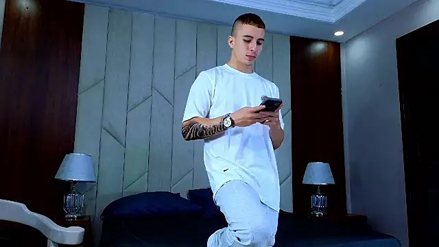 AsmodeoCox online show from 12/10/24, 01:11