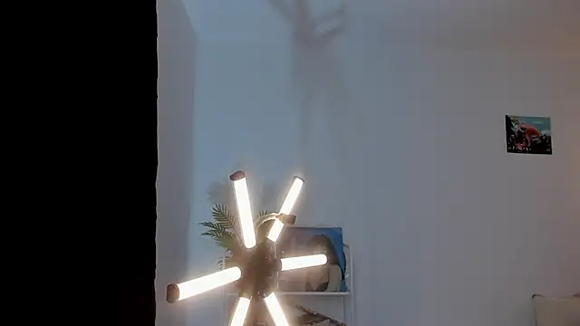 Snapshot of mulata_1ch chatting on 10/14/25, 12:33 mulata 1ch online show from 10/14/25, 12:33