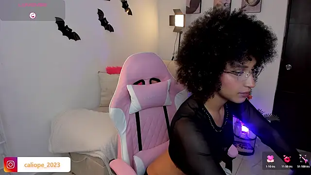 Snapshot of mulata_1ch chatting on 11/08/25, 12:33 mulata 1ch online show from 11/08/25, 12:33