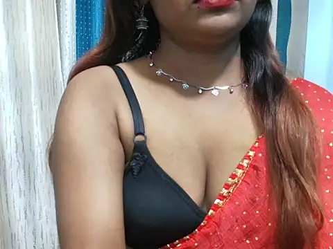 Snapshot of Mayra_baby chatting on 11/21/25, 05:33 Mayra baby online show from 11/21/25, 05:33