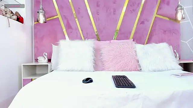 LeeMei  online show from 01/13/25, 07:42