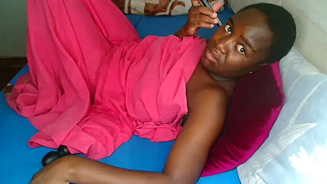 KINKYBLACKDOLL online show from 11/13/25, 08:30