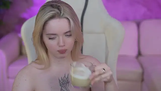 Cassy-Celestial  online show from 02/01/25, 05:49