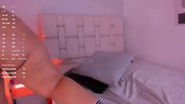 iara martinez online show from 02/23/25, 02:35