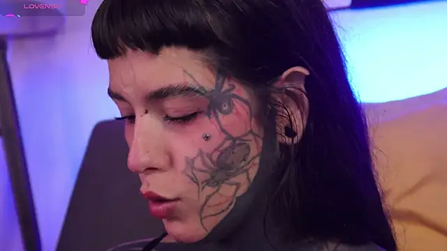 SylveonFox online show from 10/30/25, 11:49