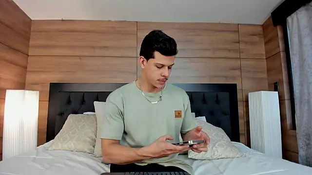 MarcoSullivan online show from 12/25/24, 07:24