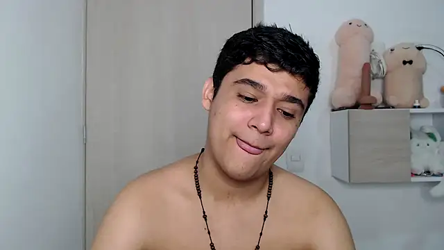 kaiine190 online show from 10/12/25, 10:42