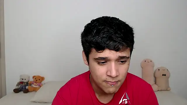 kaiine190 online show from 10/28/25, 11:07