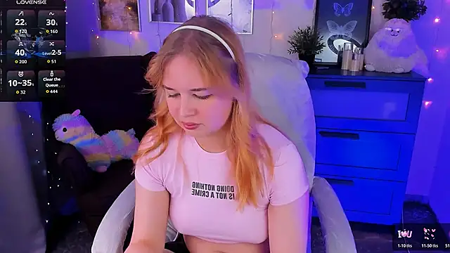 AlicePopsy online show from 10/29/25, 11:23