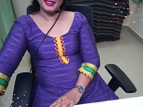 Snapshot of Arushisingh8888 chatting on 11/10/25, 12:48 Arushisingh8888 online show from 11/10/25, 12:48