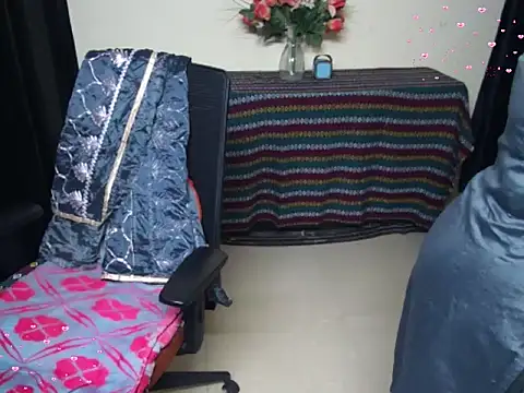 Snapshot of Arushisingh8888 chatting on 11/18/25, 12:53 Arushisingh8888 online show from 11/18/25, 12:53