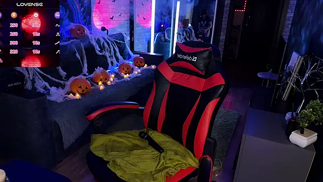 Eva-miller1 online show from 10/30/25, 10:16