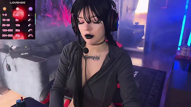 Eva-miller1 online show from 11/09/25, 09:18