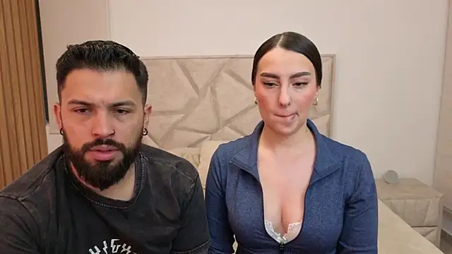 Snapshot of teseo_and_afroditha_ chatting on 09/17/25, 03:52 teseo and afroditha online show from 09/17/25, 03:52