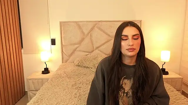 teseo and afroditha  online show from 11/25/25, 01:16