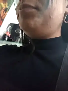 Snapshot of _elektrah chatting on 10/16/25, 10:22 elektrah online show from 10/16/25, 10:22