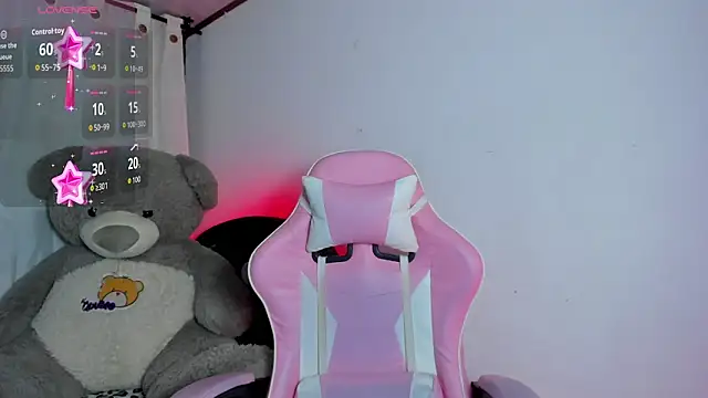 Snapshot of _elektrah chatting on 10/28/25, 12:25 elektrah online show from 10/28/25, 12:25