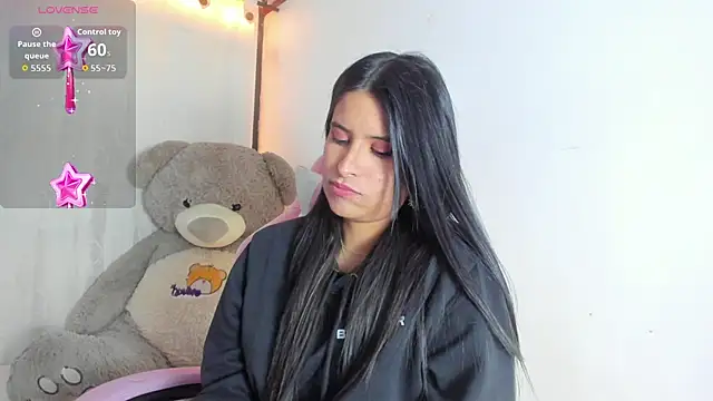 Snapshot of _elektrah chatting on 11/21/25, 10:30 elektrah online show from 11/21/25, 10:30