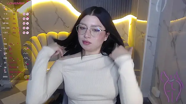 mily thomson b  online show from 10/12/25, 12:59