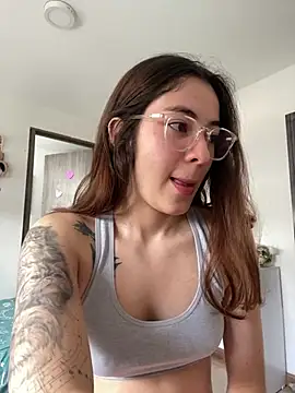 Snapshot of Princ3ssgabi chatting on 03/11/25, 04:18 Princ3ssgabi online show from 03/11/25, 04:18