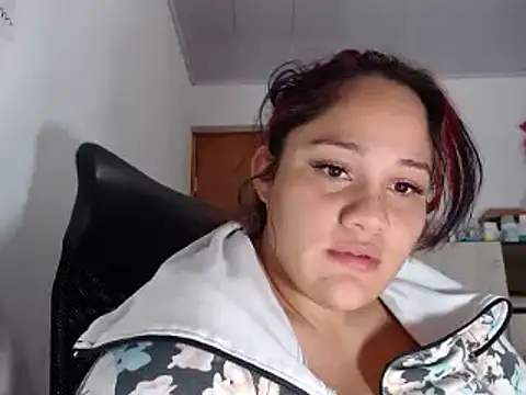 Snapshot of melissa4855 chatting on 12/20/24, 02:19 melissa4855 online show from 12/20/24, 02:19