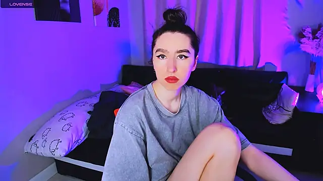 Lily xBabe online show from 11/19/25, 07:52