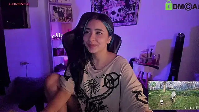 Snapshot of sweetcoralinee chatting on 09/26/25, 04:38 sweetcoralinee online show from 09/26/25, 04:38